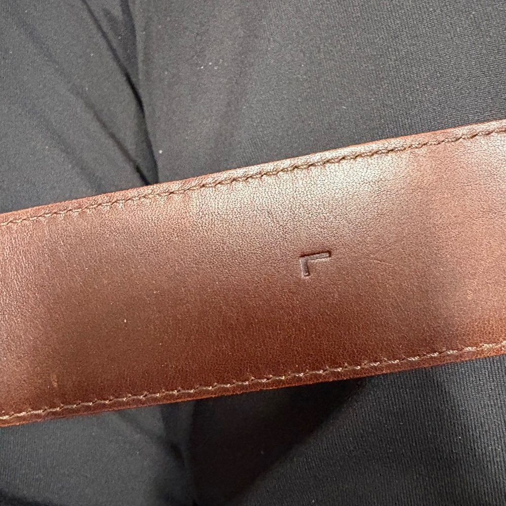 Ralph Lauren Brown Leather Belt with Embellished Horseshoe Buckle - Picture 2 of 4